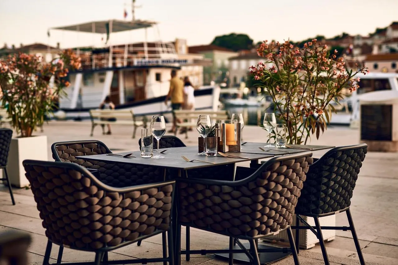 Hotel Apoksiomen Mali Lošinj 4*,  Croazia